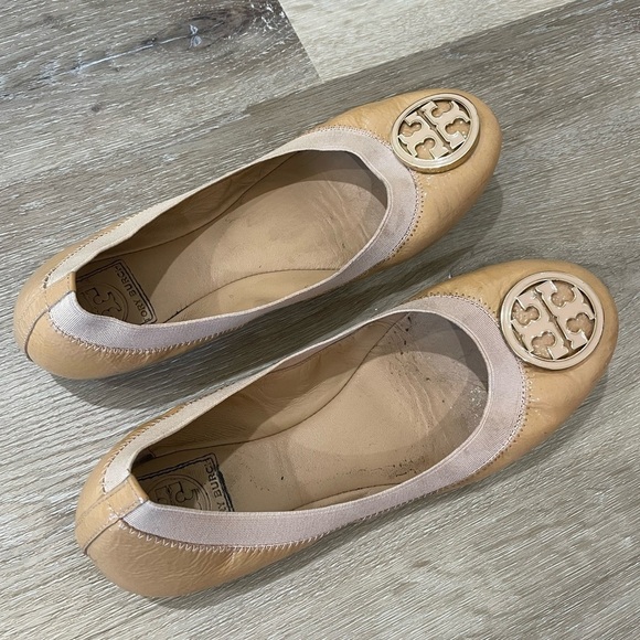 Tory Burch Patent Leather Tan Ballet Flats Size 8.5 - Picture 6 of 9